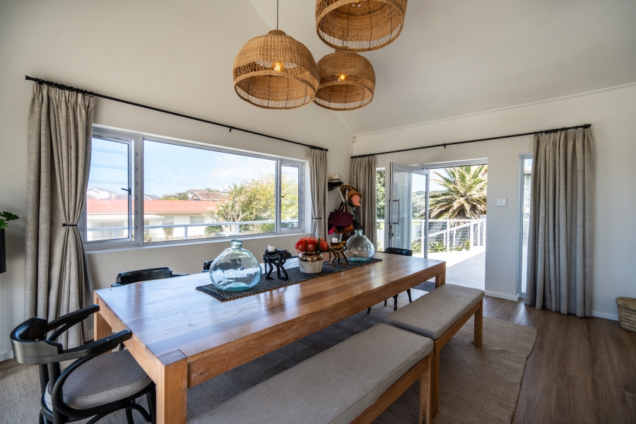 4 Bedroom Property for Sale in West Beach Eastern Cape